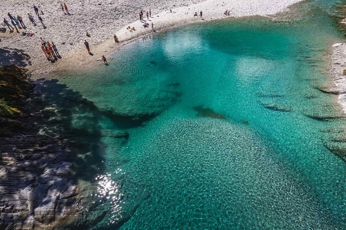 Clear blue water in blue pools spring, Mt Aspiring, New Zealand